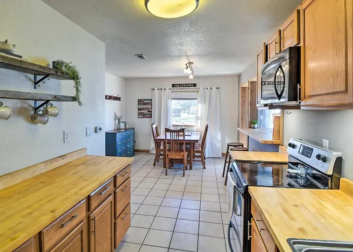 Riverfront Dixon, Illinois, Vacation Rental! Casa vacanze *