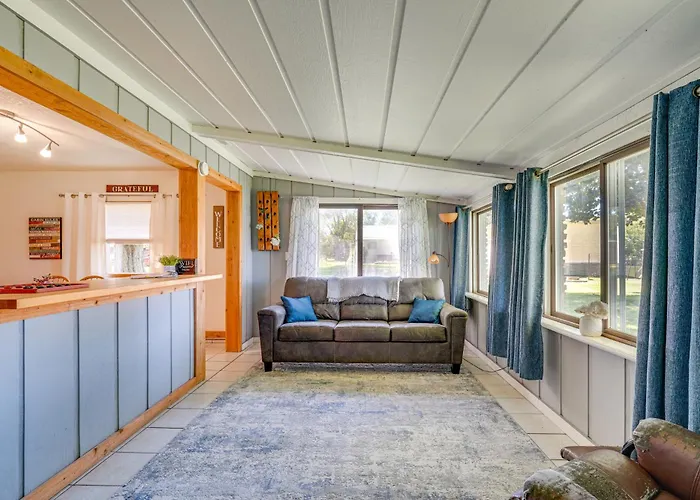 Riverfront Dixon, Illinois, Vacation Rental! Casa vacanze Dixon