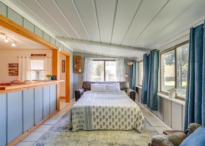 Riverfront Dixon, Illinois, Vacation Rental! Casa vacanze *