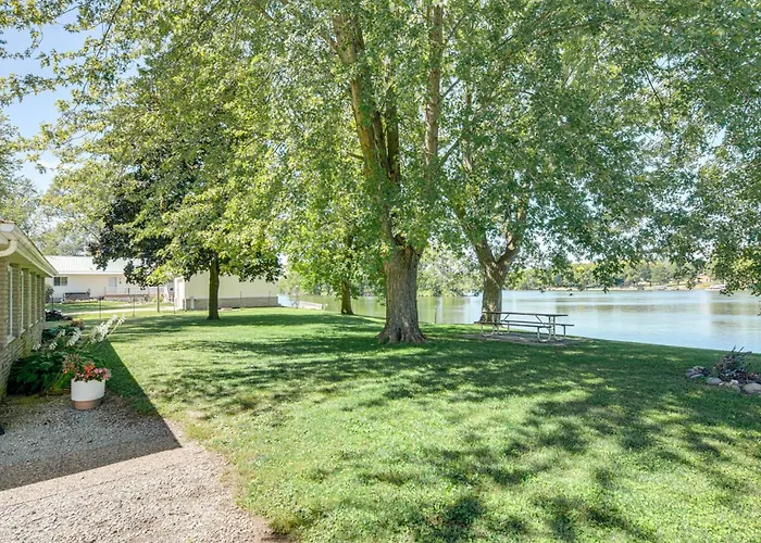 Riverfront Dixon, Illinois, Vacation Rental! Casa vacanze *