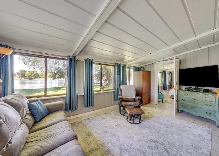 Riverfront Dixon, Illinois, Vacation Rental! Hébergement de vacances *